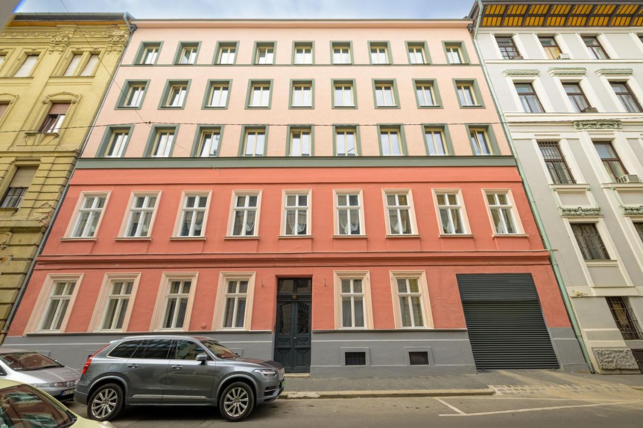 Millenium Spa-Heroes Leilighet Budapest Eksteriør bilde