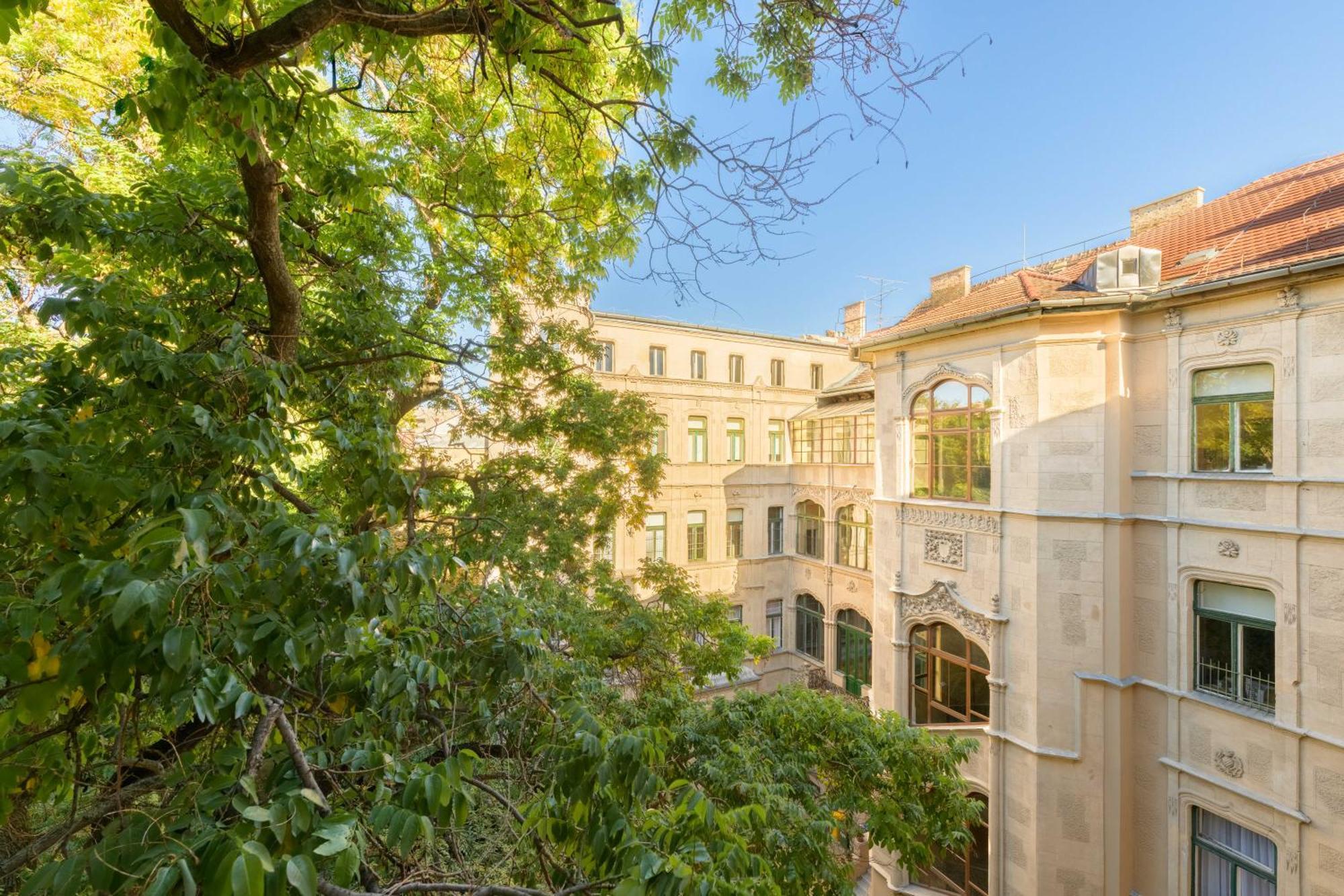 Millenium Spa-Heroes Leilighet Budapest Eksteriør bilde